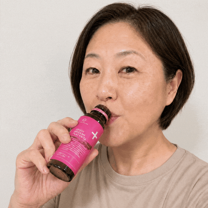 毎日の美容習慣を続ける女性
